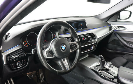 BMW 5 серия, 2018 год, 3 777 000 рублей, 12 фотография