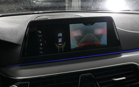 BMW 5 серия, 2018 год, 3 777 000 рублей, 16 фотография