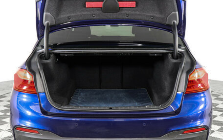 BMW 5 серия, 2018 год, 3 777 000 рублей, 9 фотография