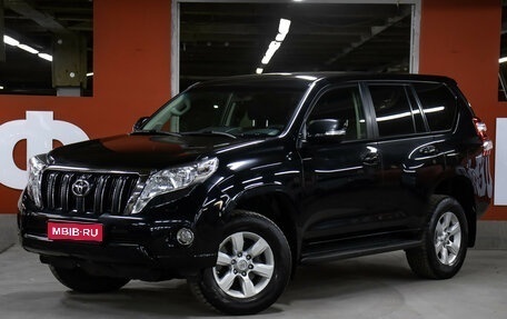 Toyota Land Cruiser Prado 150 рестайлинг 2, 2017 год, 4 298 000 рублей, 1 фотография