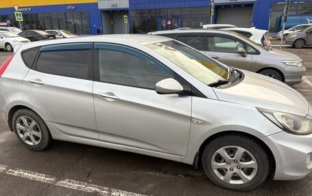 Hyundai Solaris II рестайлинг, 2012 год, 670 000 рублей, 2 фотография