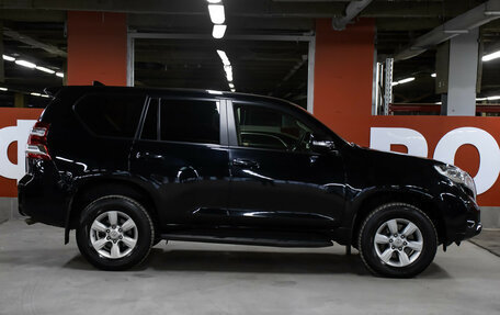 Toyota Land Cruiser Prado 150 рестайлинг 2, 2017 год, 4 298 000 рублей, 4 фотография