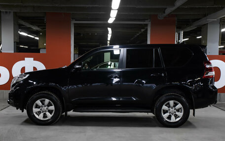 Toyota Land Cruiser Prado 150 рестайлинг 2, 2017 год, 4 298 000 рублей, 8 фотография