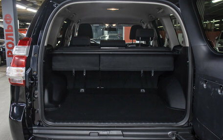 Toyota Land Cruiser Prado 150 рестайлинг 2, 2017 год, 4 298 000 рублей, 10 фотография