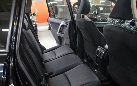 Toyota Land Cruiser Prado 150 рестайлинг 2, 2017 год, 4 298 000 рублей, 12 фотография