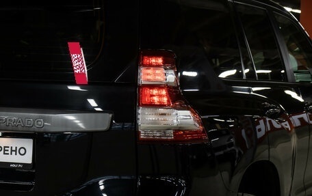 Toyota Land Cruiser Prado 150 рестайлинг 2, 2017 год, 4 298 000 рублей, 22 фотография
