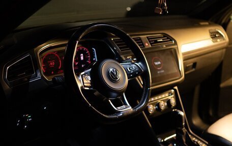 Volkswagen Tiguan II, 2019 год, 3 350 000 рублей, 9 фотография