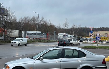 BMW 3 серия, 1999 год, 550 000 рублей, 3 фотография