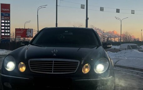 Mercedes-Benz E-Класс, 2003 год, 890 000 рублей, 13 фотография