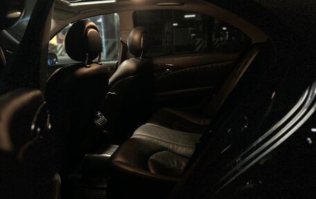 Mercedes-Benz E-Класс, 2003 год, 890 000 рублей, 9 фотография