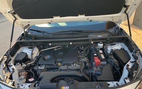 Toyota RAV4, 2020 год, 3 400 000 рублей, 5 фотография