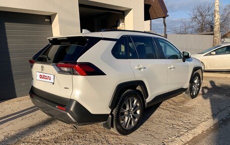 Toyota RAV4, 2020 год, 3 400 000 рублей, 9 фотография