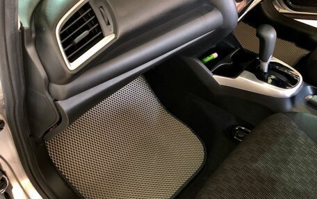 Honda Fit III, 2016 год, 1 200 000 рублей, 7 фотография