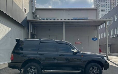 Toyota Land Cruiser 100 рестайлинг 2, 2002 год, 1 400 000 рублей, 4 фотография