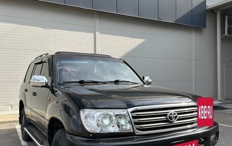 Toyota Land Cruiser 100 рестайлинг 2, 2002 год, 1 400 000 рублей, 2 фотография