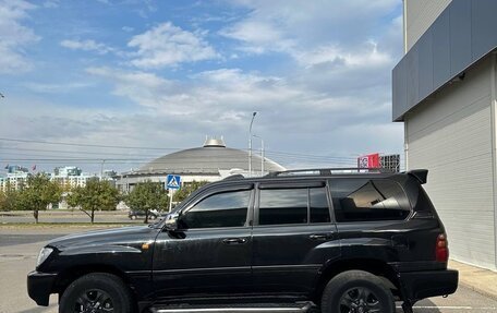 Toyota Land Cruiser 100 рестайлинг 2, 2002 год, 1 400 000 рублей, 12 фотография