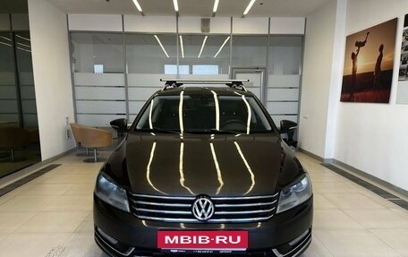 Volkswagen Passat B7, 2013 год, 1 090 000 рублей, 3 фотография