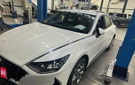 Hyundai Sonata VIII, 2021 год, 2 299 000 рублей, 2 фотография