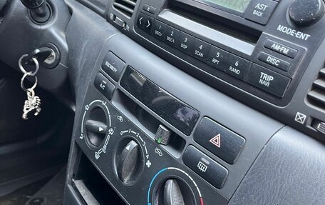 Toyota Corolla, 2004 год, 439 000 рублей, 20 фотография