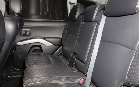 Mitsubishi Outlander III рестайлинг 3, 2010 год, 1 149 000 рублей, 18 фотография