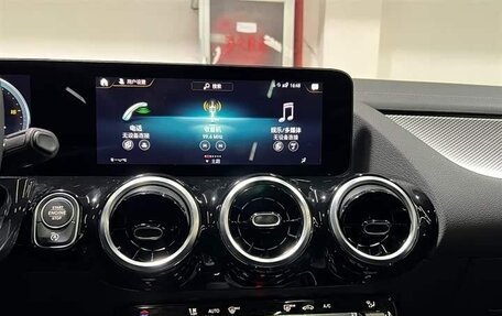 Mercedes-Benz GLA, 2021 год, 2 300 000 рублей, 12 фотография