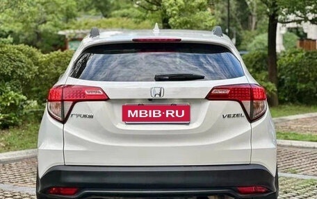 Honda Vezel, 2021 год, 1 380 000 рублей, 4 фотография