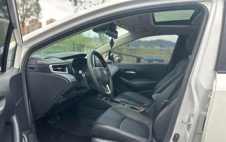 Toyota Corolla, 2022 год, 1 300 000 рублей, 9 фотография