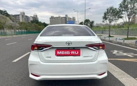 Toyota Corolla, 2022 год, 1 300 000 рублей, 5 фотография