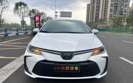 Toyota Corolla, 2022 год, 1 300 000 рублей, 2 фотография