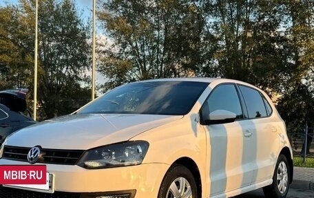 Volkswagen Polo VI (EU Market), 2012 год, 350 000 рублей, 2 фотография