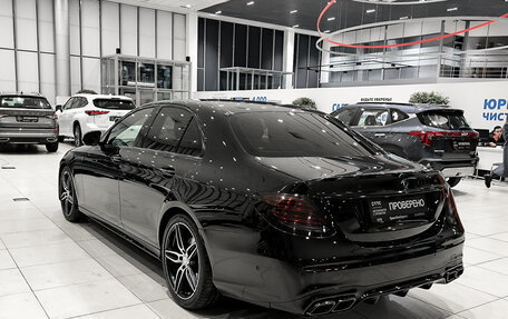 Mercedes-Benz E-Класс, 2016 год, 2 280 000 рублей, 8 фотография