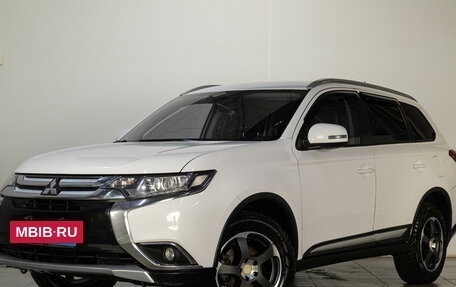 Mitsubishi Outlander III рестайлинг 3, 2016 год, 1 769 000 рублей, 4 фотография
