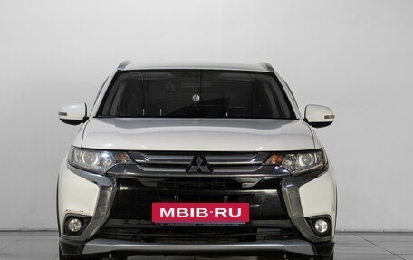 Mitsubishi Outlander III рестайлинг 3, 2016 год, 1 769 000 рублей, 2 фотография