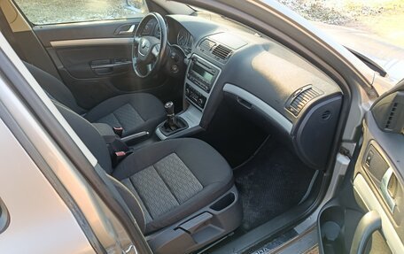 Skoda Octavia, 2010 год, 580 000 рублей, 12 фотография