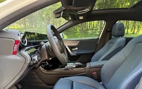 Mercedes-Benz A-Класс, 2022 год, 1 632 000 рублей, 8 фотография