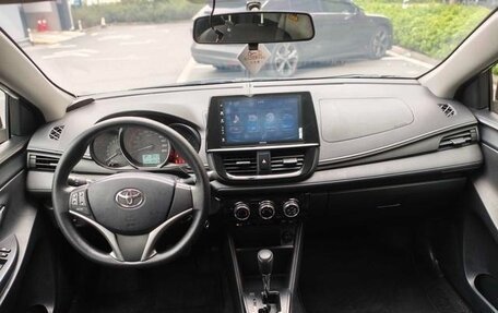 Toyota Vios III, 2022 год, 1 100 000 рублей, 4 фотография