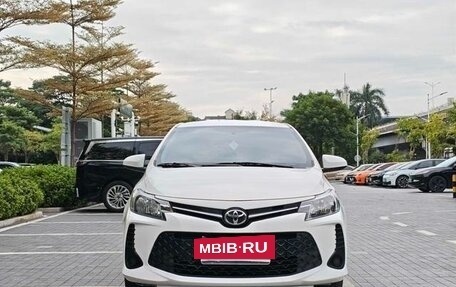 Toyota Vios III, 2022 год, 1 100 000 рублей, 2 фотография