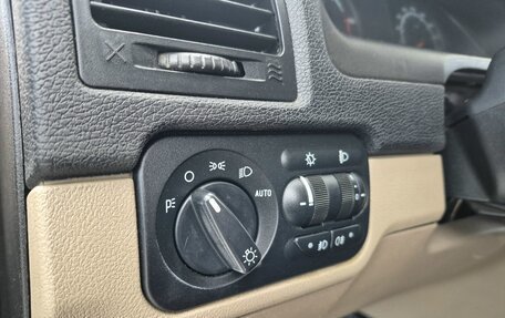 ЛуАЗ Patriot, 2013 год, 635 000 рублей, 17 фотография