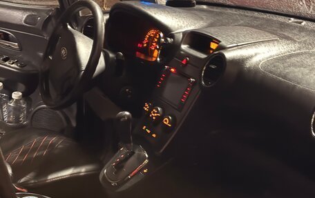 KIA Carens III (RP), 2011 год, 750 000 рублей, 13 фотография