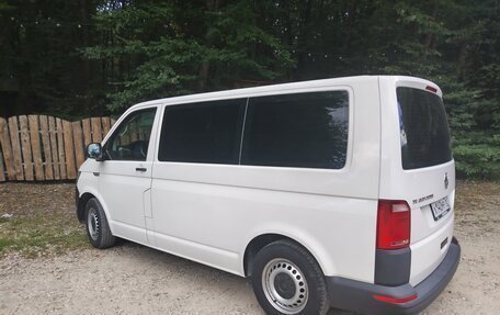 Volkswagen Transporter T6 рестайлинг, 2018 год, 2 820 000 рублей, 4 фотография