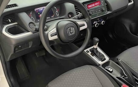 Honda Fit, 2022 год, 1 500 000 рублей, 5 фотография