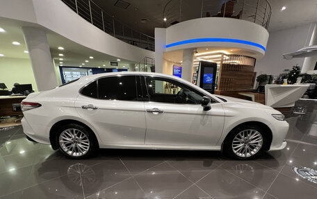 Toyota Camry, 2020 год, 3 283 000 рублей, 5 фотография