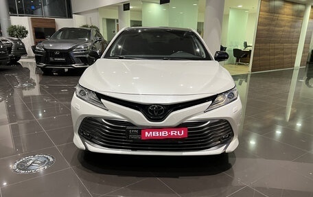 Toyota Camry, 2020 год, 3 283 000 рублей, 2 фотография