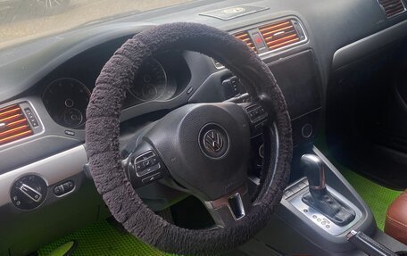 Volkswagen Jetta VI, 2013 год, 900 000 рублей, 9 фотография