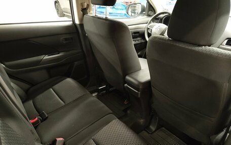 Mitsubishi Outlander III рестайлинг 3, 2012 год, 1 130 000 рублей, 8 фотография