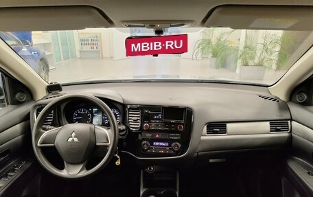 Mitsubishi Outlander III рестайлинг 3, 2012 год, 1 130 000 рублей, 9 фотография