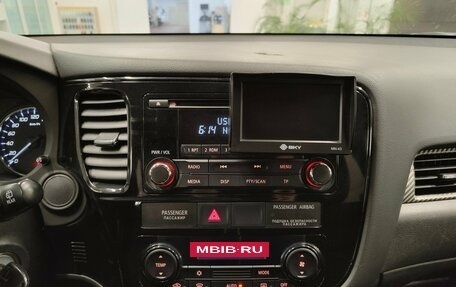 Mitsubishi Outlander III рестайлинг 3, 2012 год, 1 130 000 рублей, 10 фотография