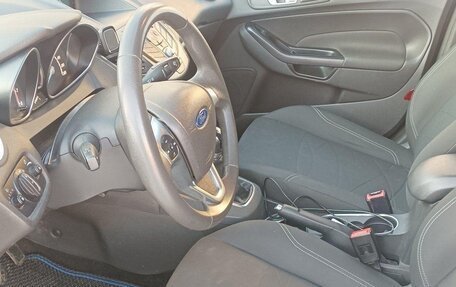 Ford Fiesta, 2015 год, 750 000 рублей, 26 фотография