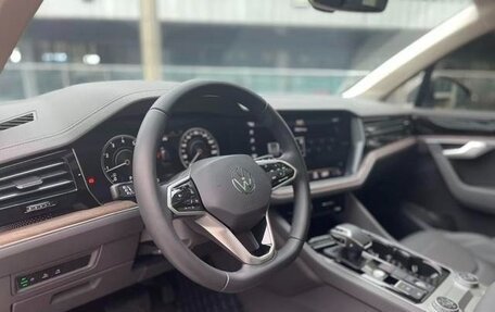 Volkswagen Touareg III, 2024 год, 7 443 500 рублей, 11 фотография