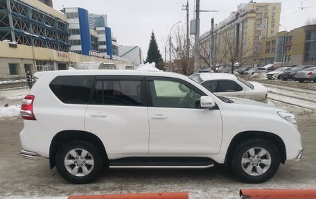 Toyota Land Cruiser Prado 150 рестайлинг 2, 2017 год, 3 890 000 рублей, 3 фотография